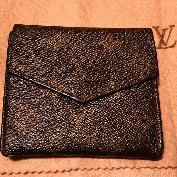 Louis Vuitton Other - Louis Vuitton unisex wallet